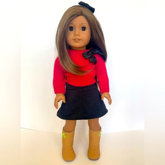 American Girl Doll Set (doll and multiple outfits + accessories!) - Picture 1 of 7